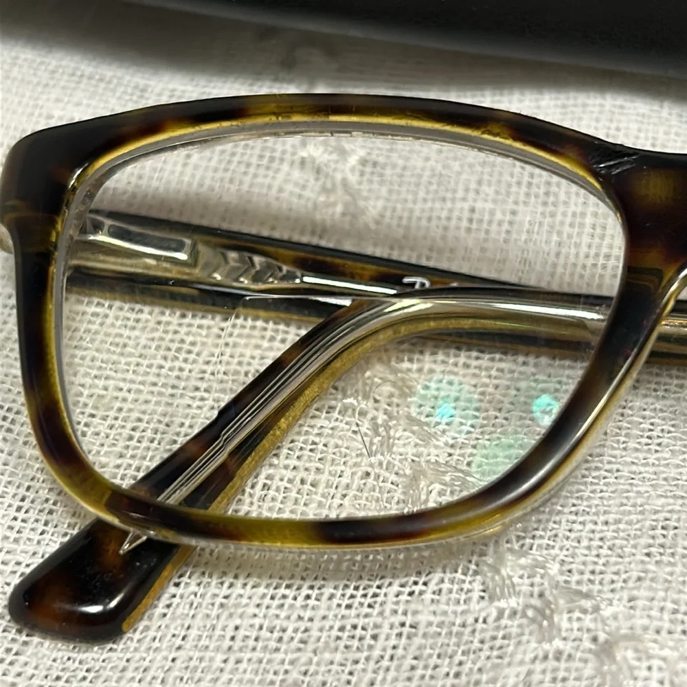 Ray-Ban frames with case